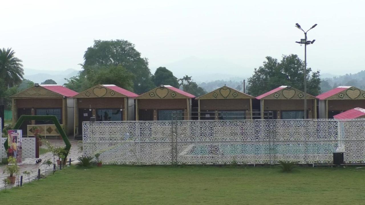 Midwaay Resort Patratu Exterior foto